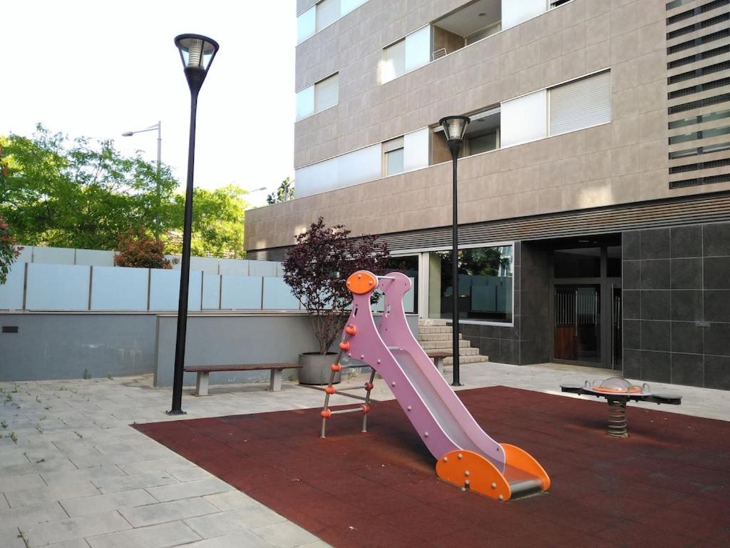 Luxury Flat, 3 Bedrooms, 2 Bathrooms And Swimming Pool Next To The Beach!! Apartment Sant Adria de Besos