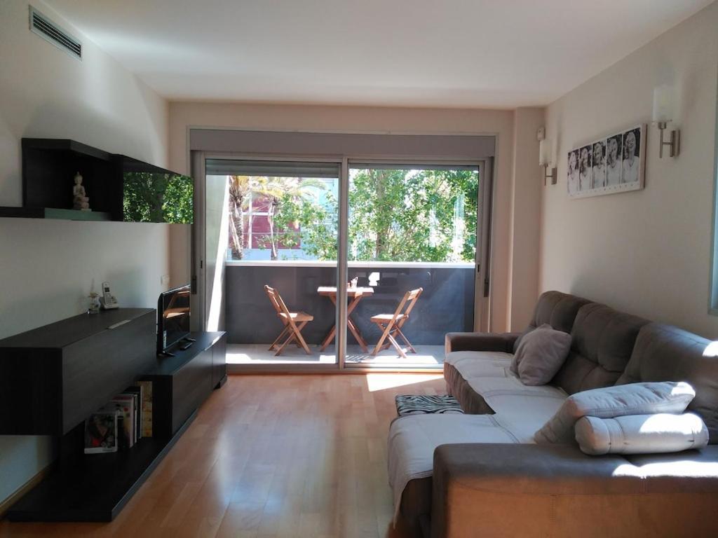 Luxury Flat, 3 Bedrooms, 2 Bathrooms And Swimming Pool Next To The Beach!! Apartment Sant Adria de Besos