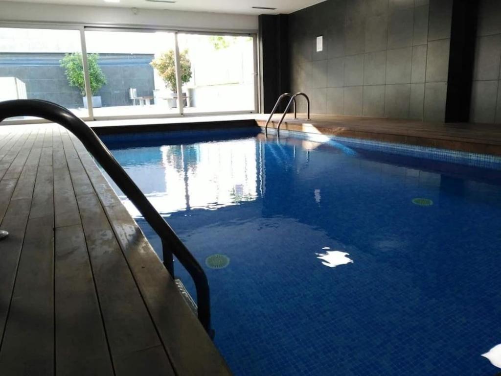 Luxury Flat, 3 Bedrooms, 2 Bathrooms And Swimming Pool Next To The Beach!! Sant Adria de Besos